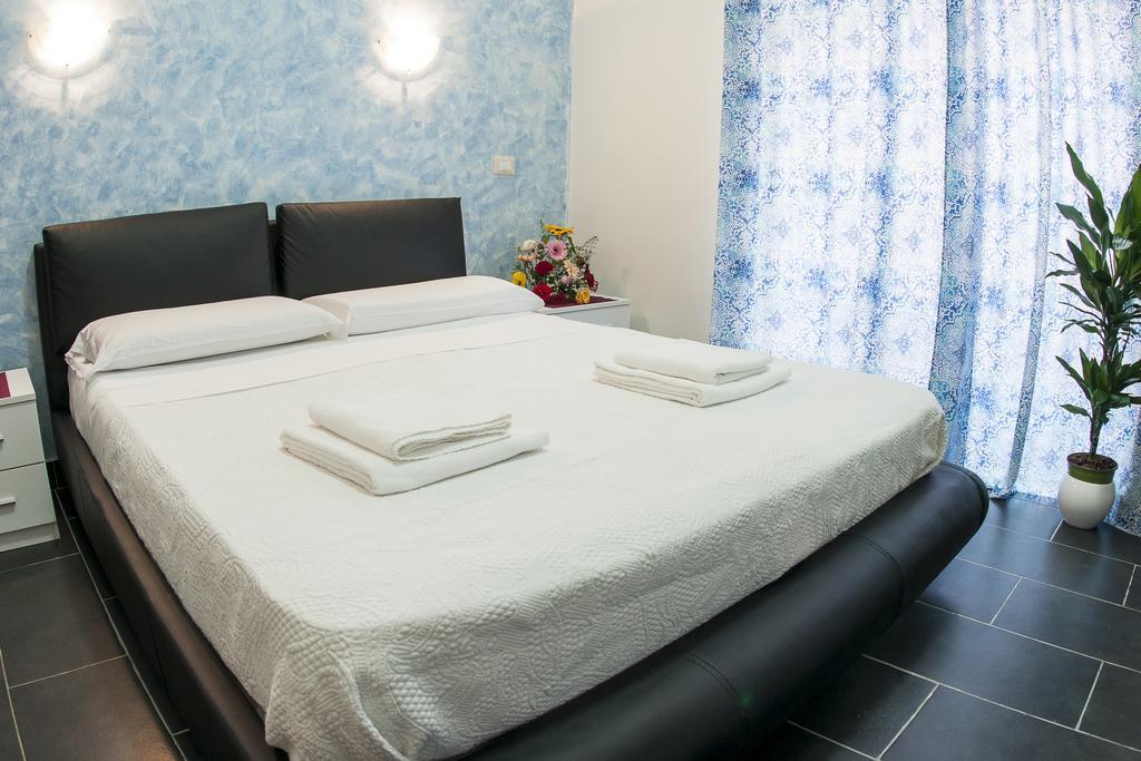 Gio' Suites Roma Habitación foto